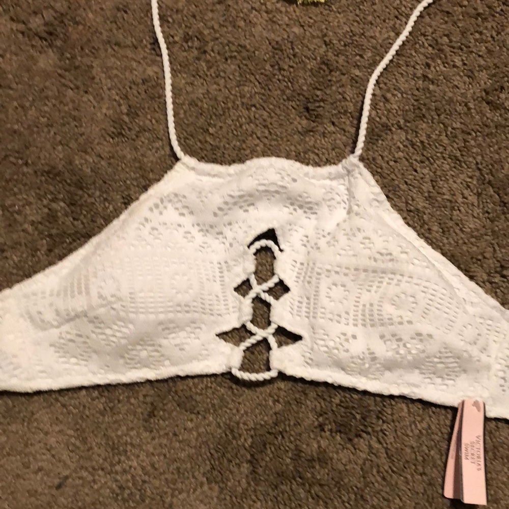 White, size Medium, Victoria Secret Bikini top.  As shown.  New with tags.